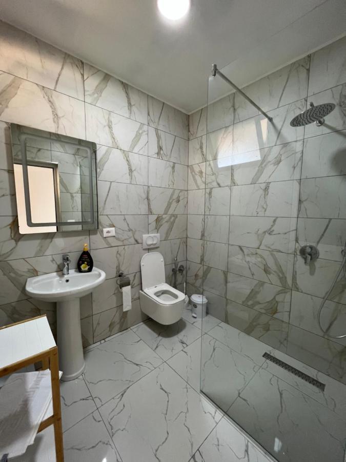 Restorant Hotel Xheni Драч Екстер'єр фото