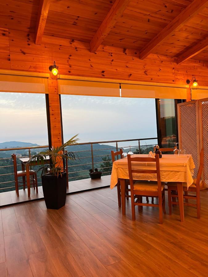 Restorant Hotel Xheni Драч Екстер'єр фото