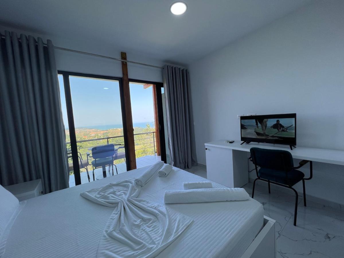 Restorant Hotel Xheni Драч Екстер'єр фото